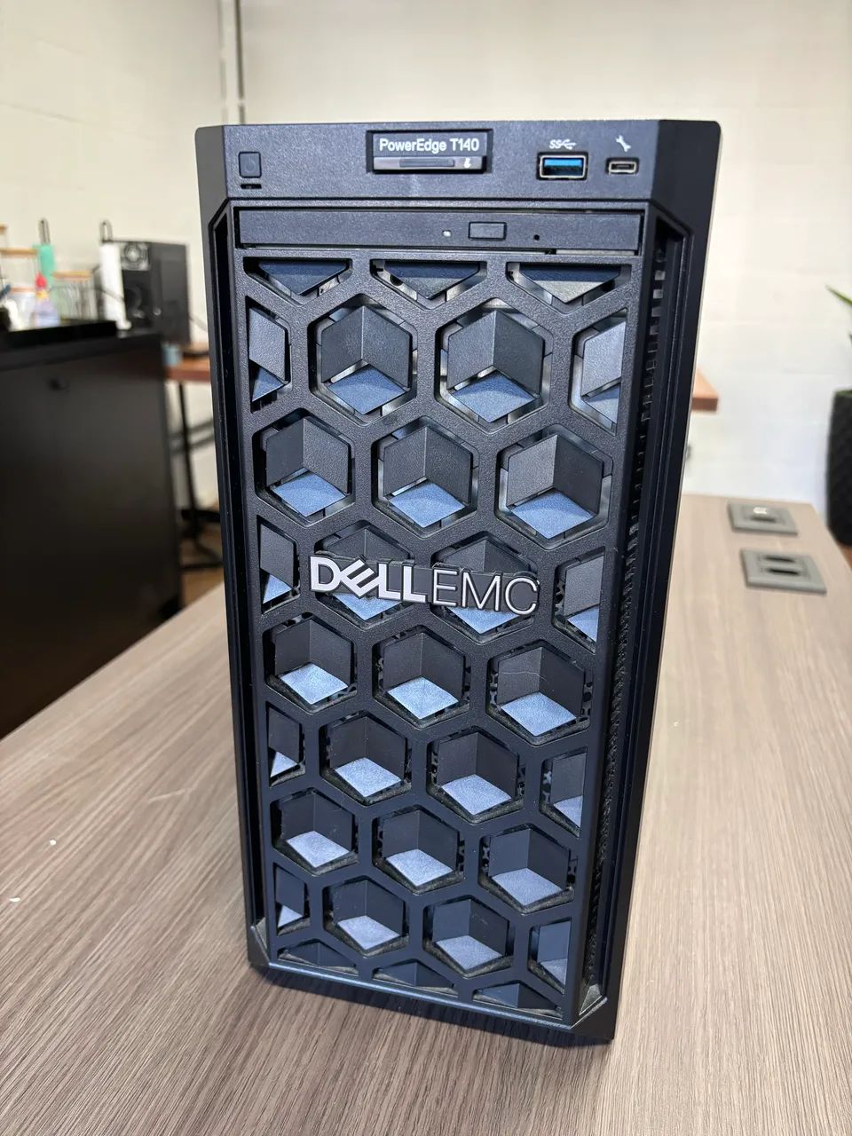 Servidor Dell T140 Xeon E-2224 RAM 8GB HDD 1TB - Foto 2