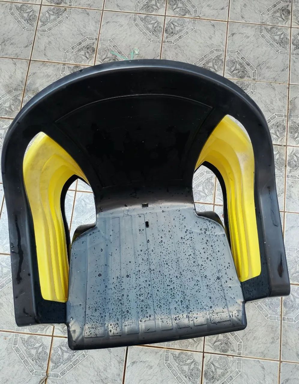  6 Cadeiras plástico  - Foto 2