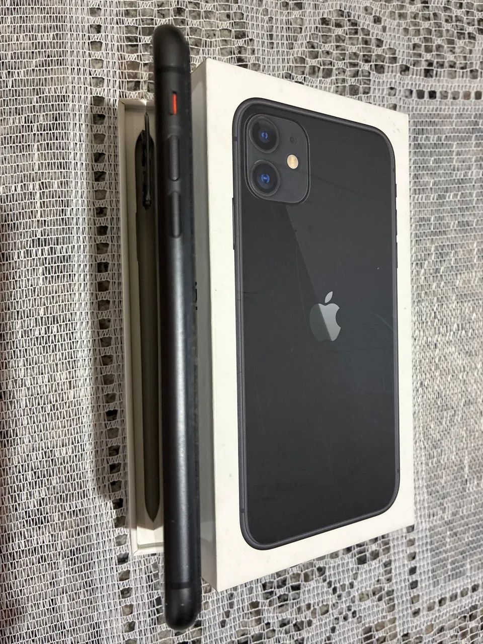 iPhone 11 Preto Excelente Estado - 64Gb - Foto 4