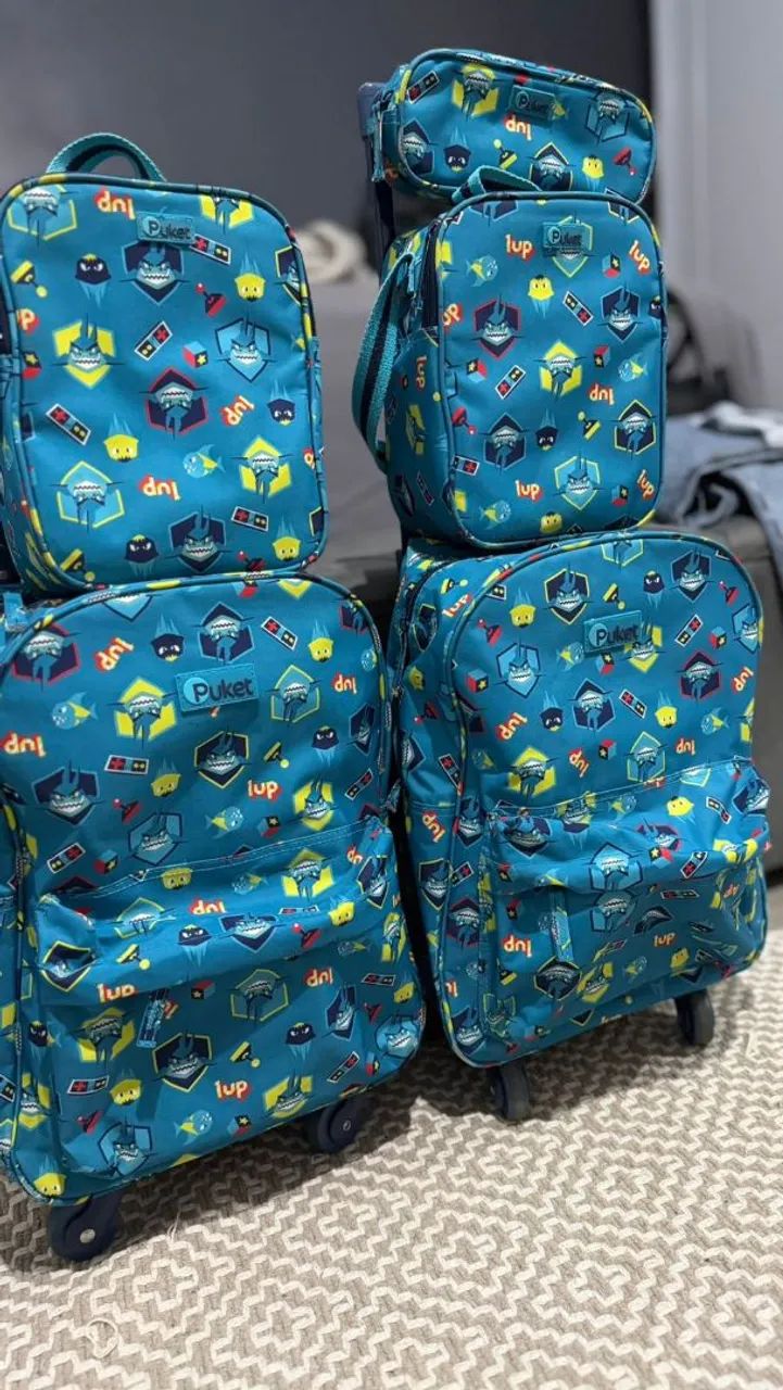 vende -se mochila puket