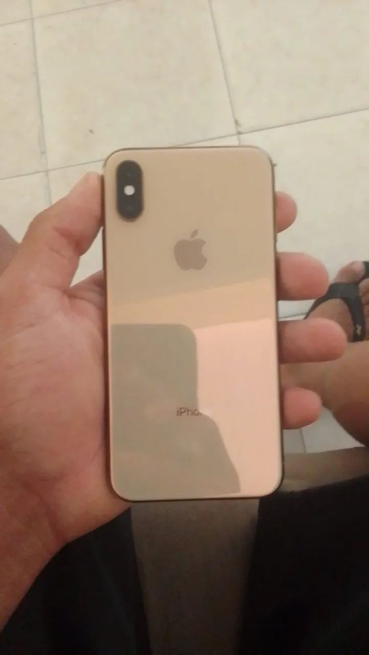 iPhone XS