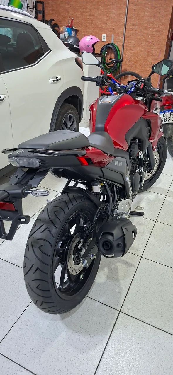 Fazer 250 2026 emplacada  - Foto 3