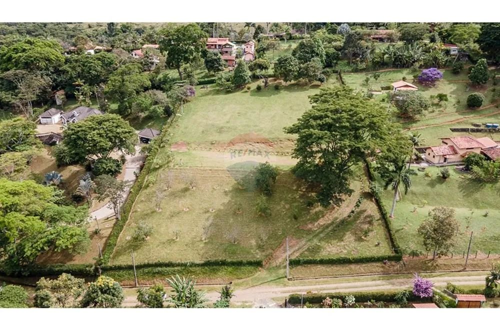 Granja terreno em condomínio