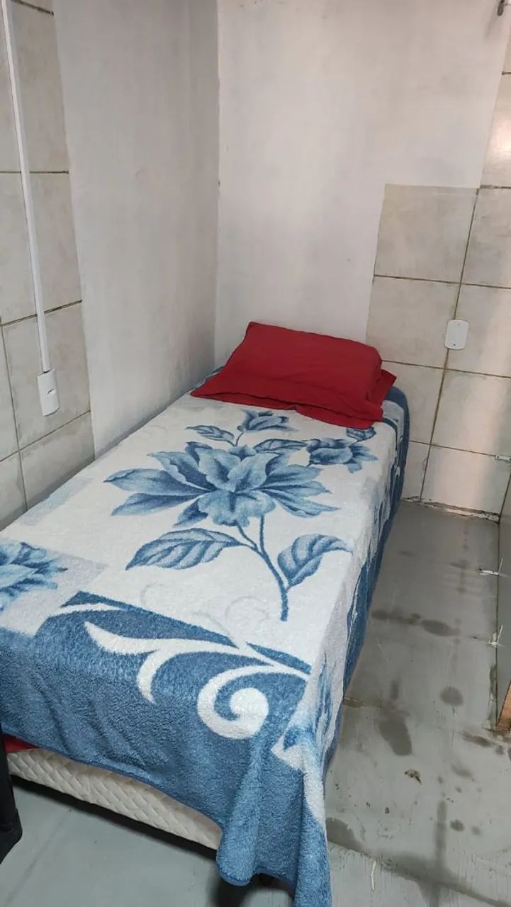 KITNET E QUARTOS APARTIR DE R$ 750, - Foto 4