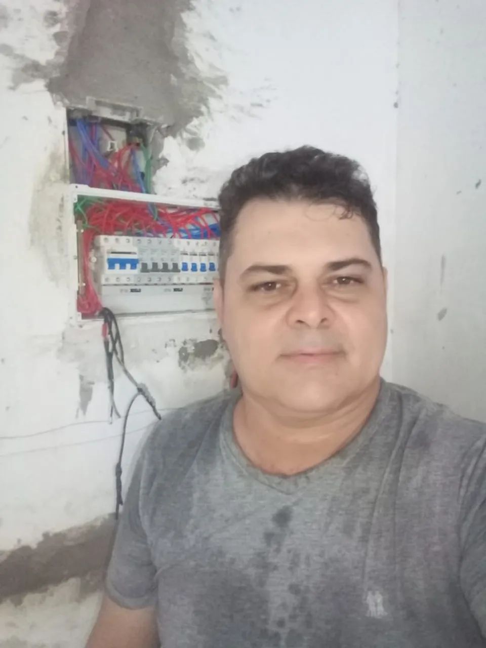 Eletricista residencial e predial  - Foto 2