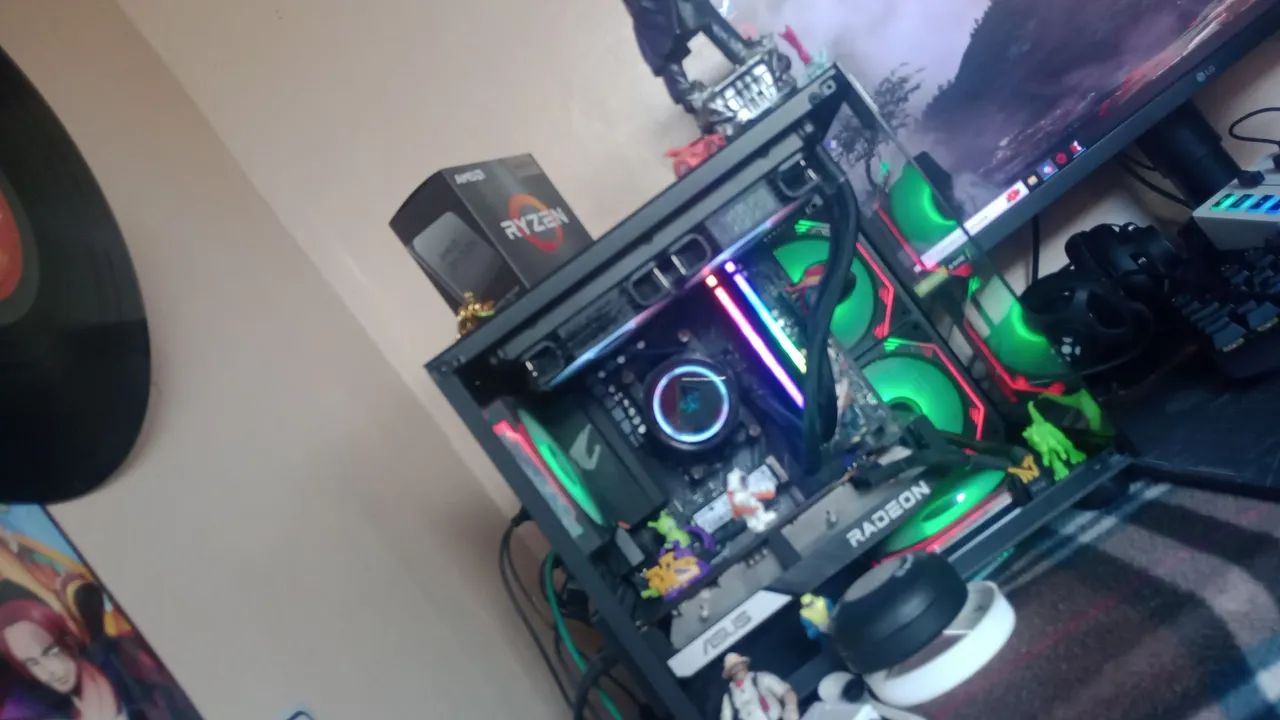 Rx 6600 - 6 meses de uso. 