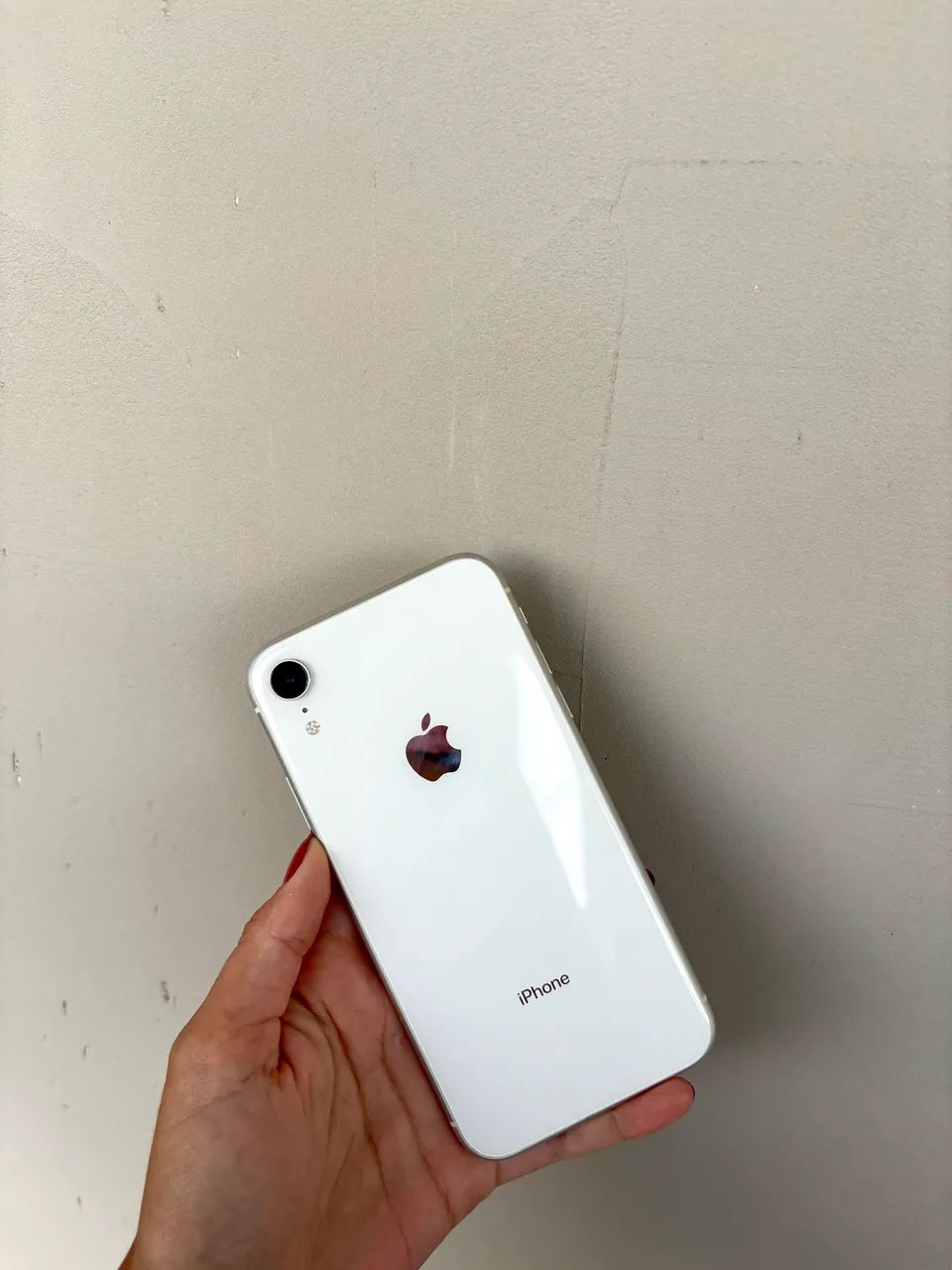 iPhone XR 64GB Branco - Face ID funcionando - Celulares e