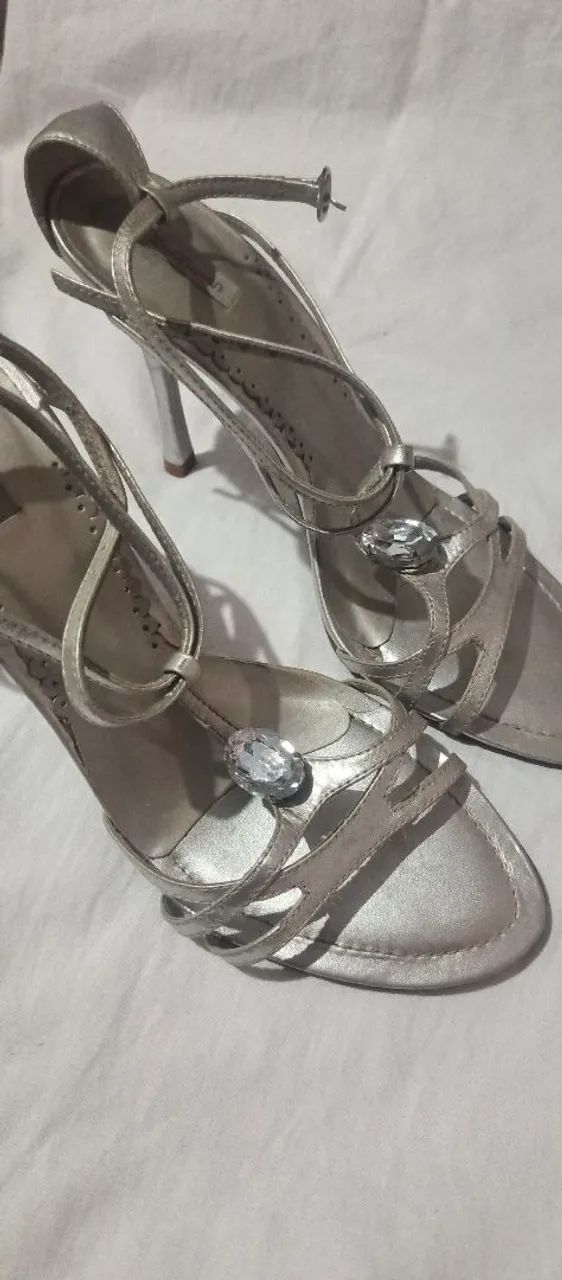Sandália prateada  - Foto 4