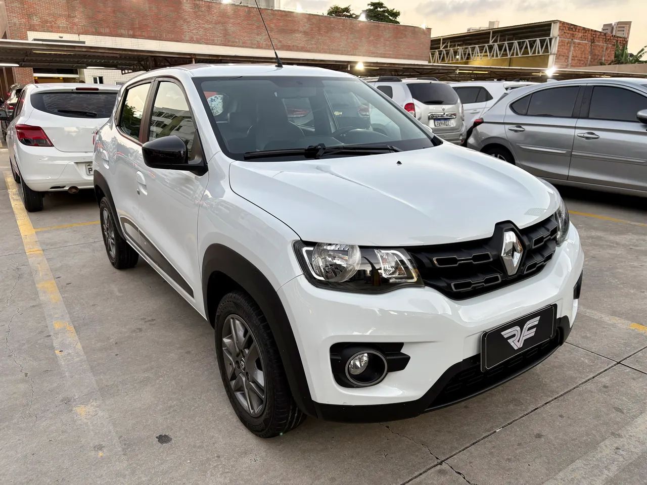 Renault Kwid Intense 1.0 Flex 12V 5P Mec. 2019 - Foto 3
