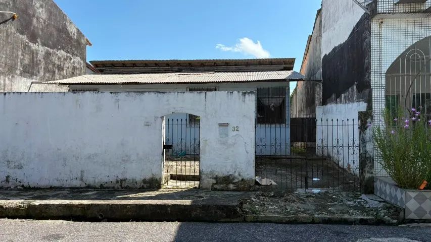 Aluguel - Casa de 3 quartos com 2 salas, bho e quintal - Foto 2