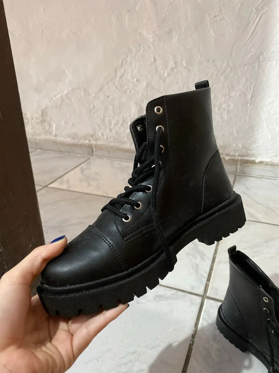 Bota (coturno) - Foto 2