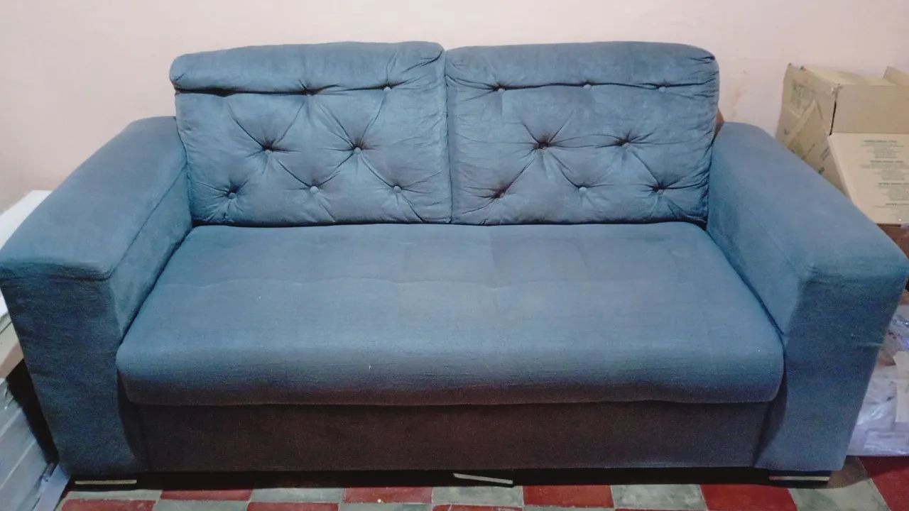 Sofá para at é 3 lugares tecido suede - Bem conservado - Foto 2