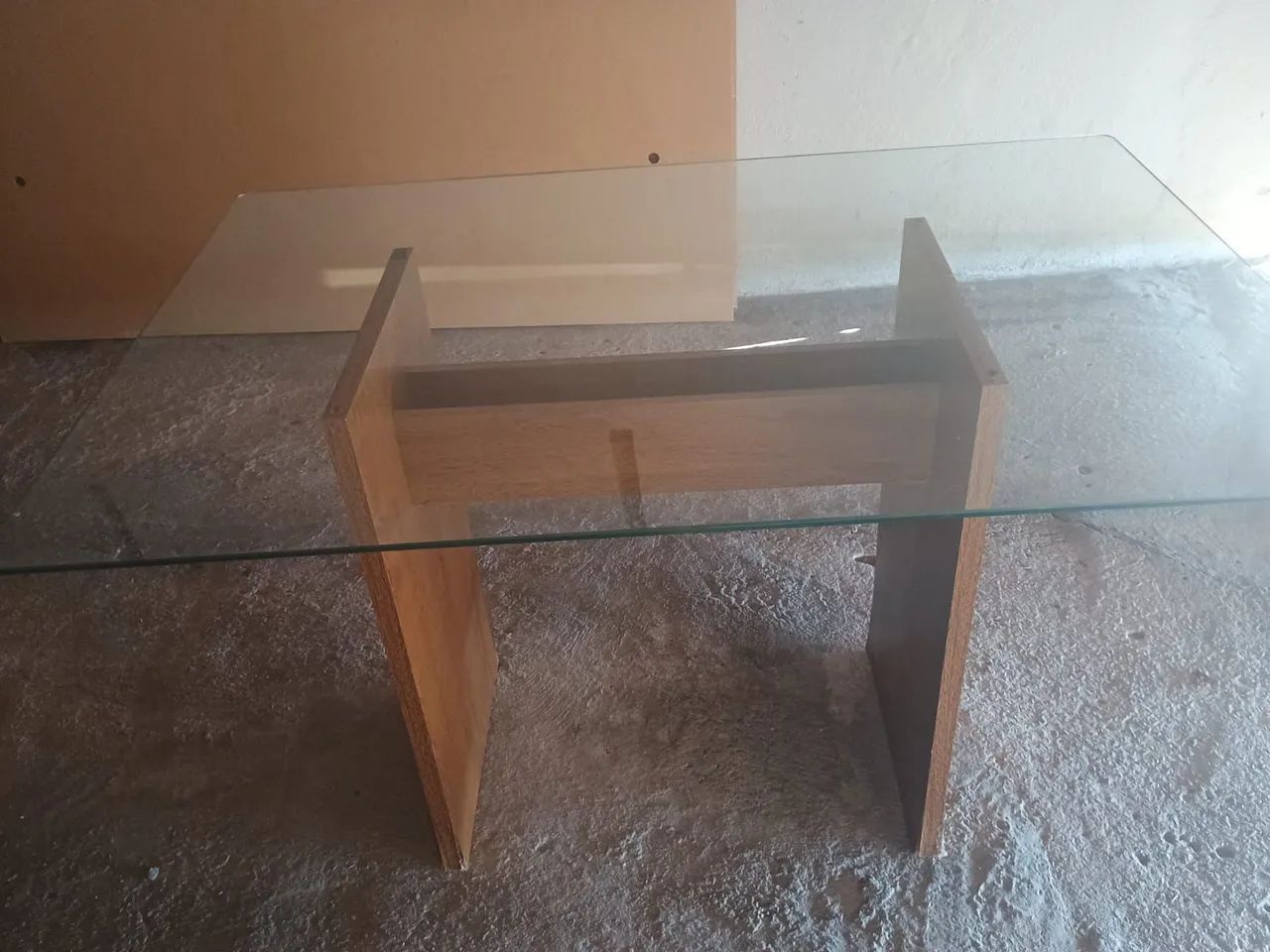 (Mesa) Mesa sem as cadeiras. - Foto 4