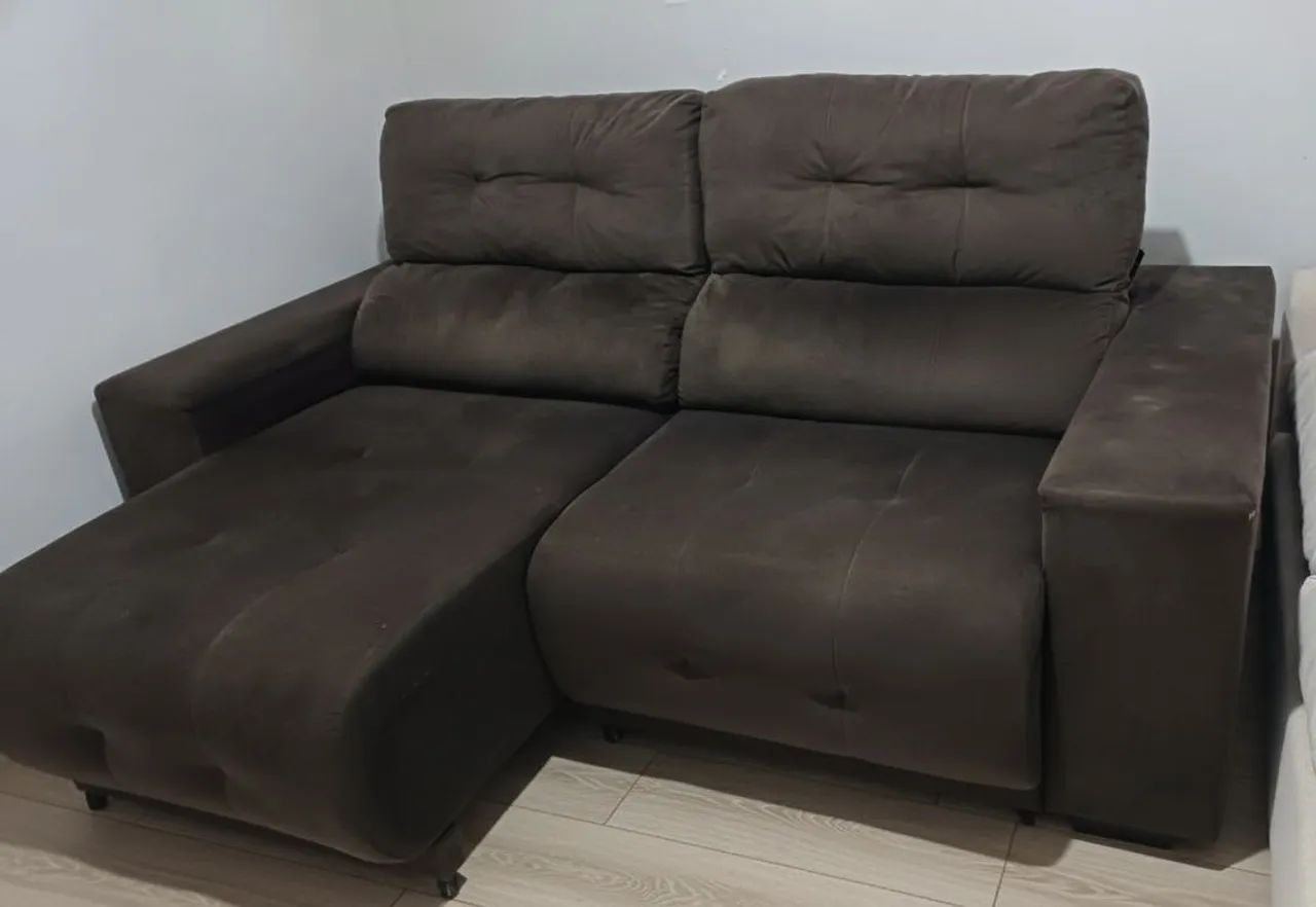 Sofá retrátil e reclinável 2,00 mts ótimo estado  - Foto 3