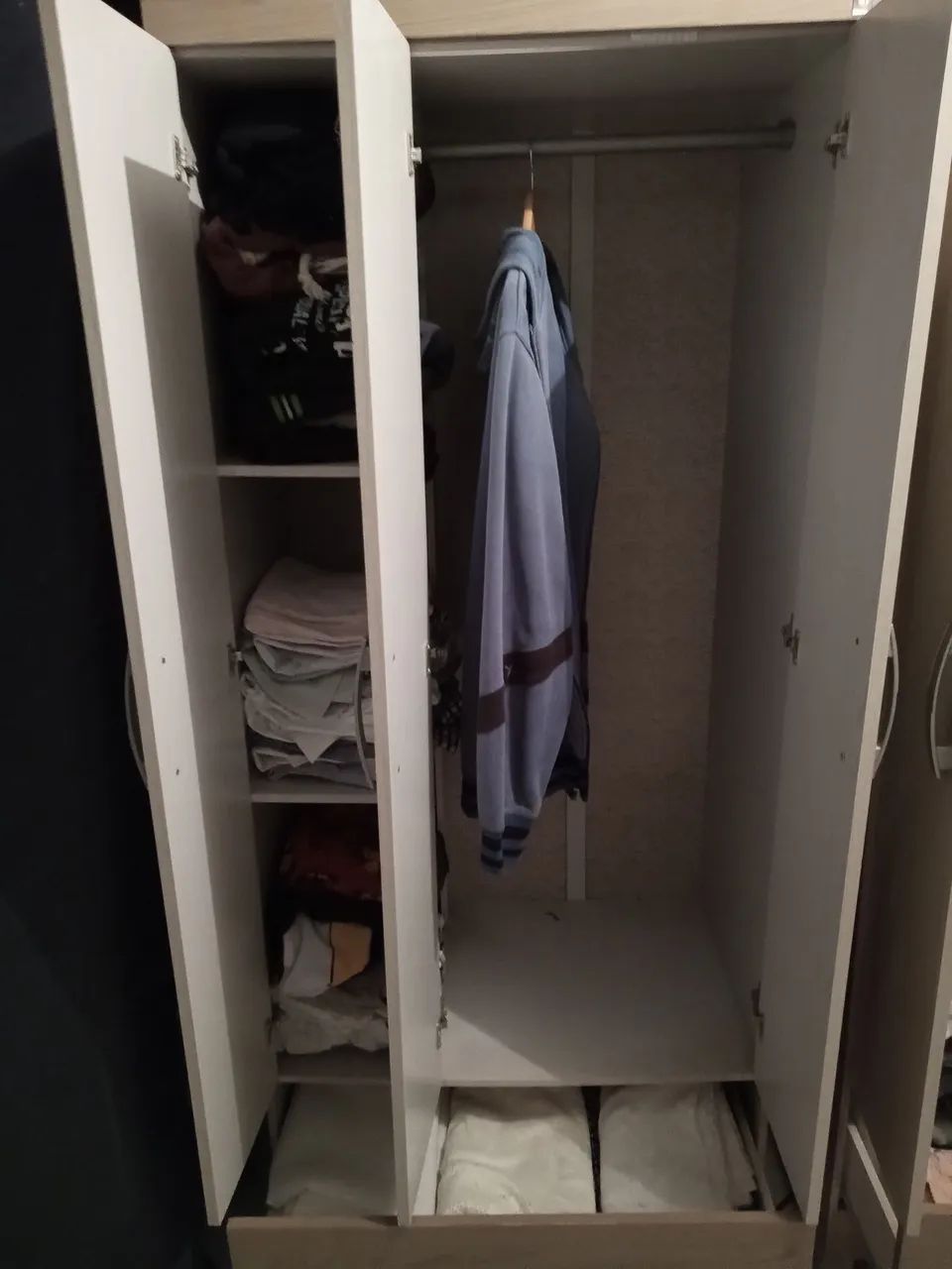 Guarda roupa de solteiro  - Foto 2
