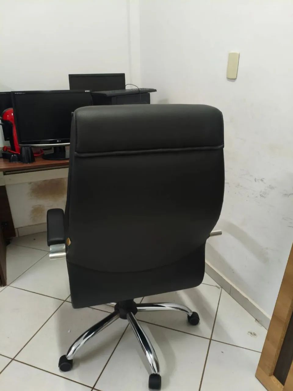 Cadeira giratória para escritório  - Foto 4