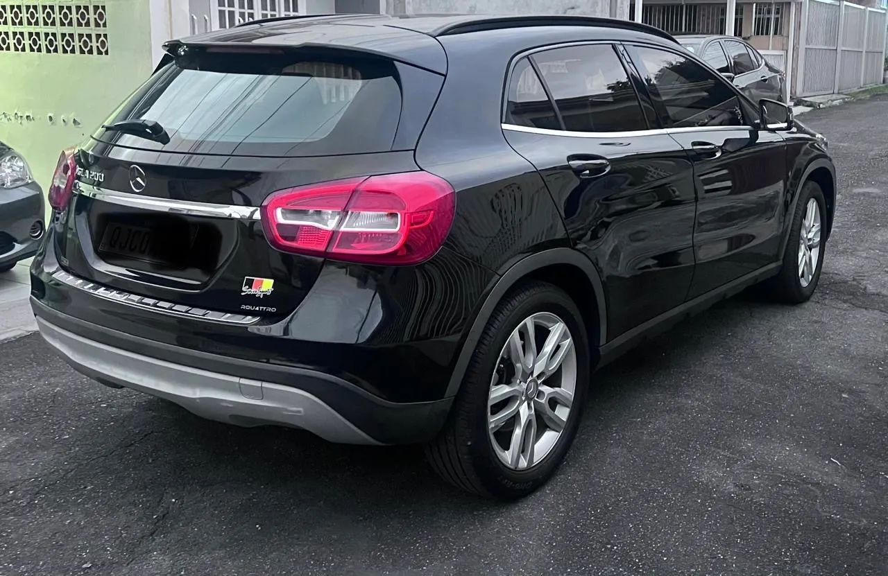 Mercedes-Benz GLA 200 Adv. 1.6/1.6 TB 16V Flex Aut. 2016