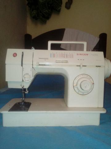 Maquina de costura