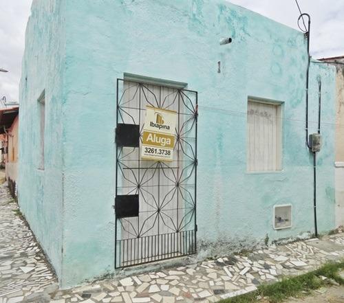 Kitinet com 29 m² por 400/mês em Parque Araxá - Fortaleza - CE