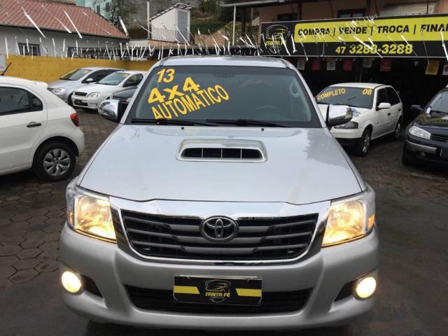 Toyota Hilux CD 4X4 SRV AUT DIESEL TOP DE LINHA