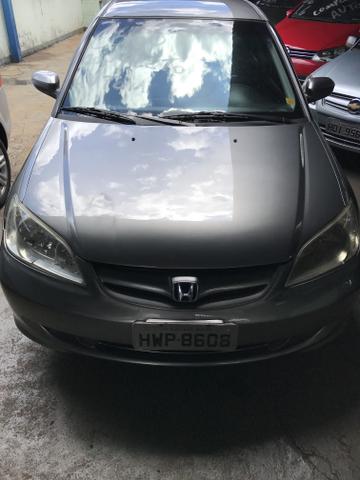 Civic 2.0 2006 Cinza R$22.000