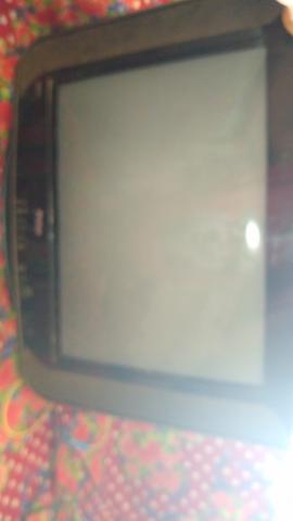 Vendo televisão - Foto 2