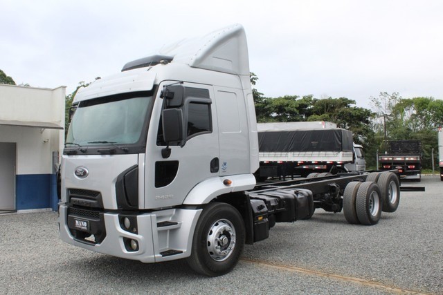 CAMINHAO FORD CARGO 2429 LEITO 2X6