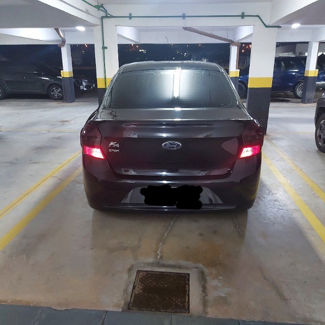 FORD KA SEDAN 2015