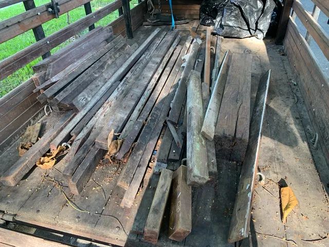 Madeira de demolicao lote caibro lambri arremate - Foto 2