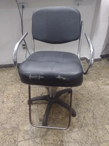 Cadeira de Cabeleireiro Ou Barbeiro Hidráulica Giratória Usada - Retirar, Item Info & Eletro Tbealt Usado 83459994