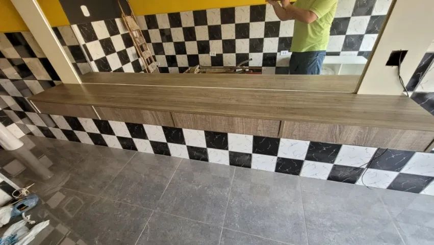 Bancada para Salão de Beleza com Espelho! Bancada Barbearia, Bancada Cabeleireiro! - Foto 4