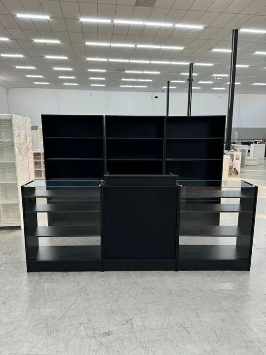 BALCÃO CAIXA+ BALCÃO VITRINE COM VIDRO SUPERIOR E PRATELEIRAS MDF - Foto 2