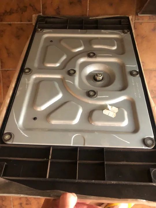 Vendo 2 Suportes TV novos - Foto 3