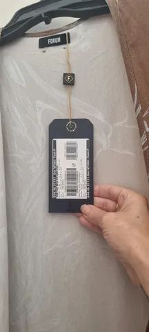 vestido novo forum, p, veste melhor m também envio imediato, valor pago 750 - Foto 3