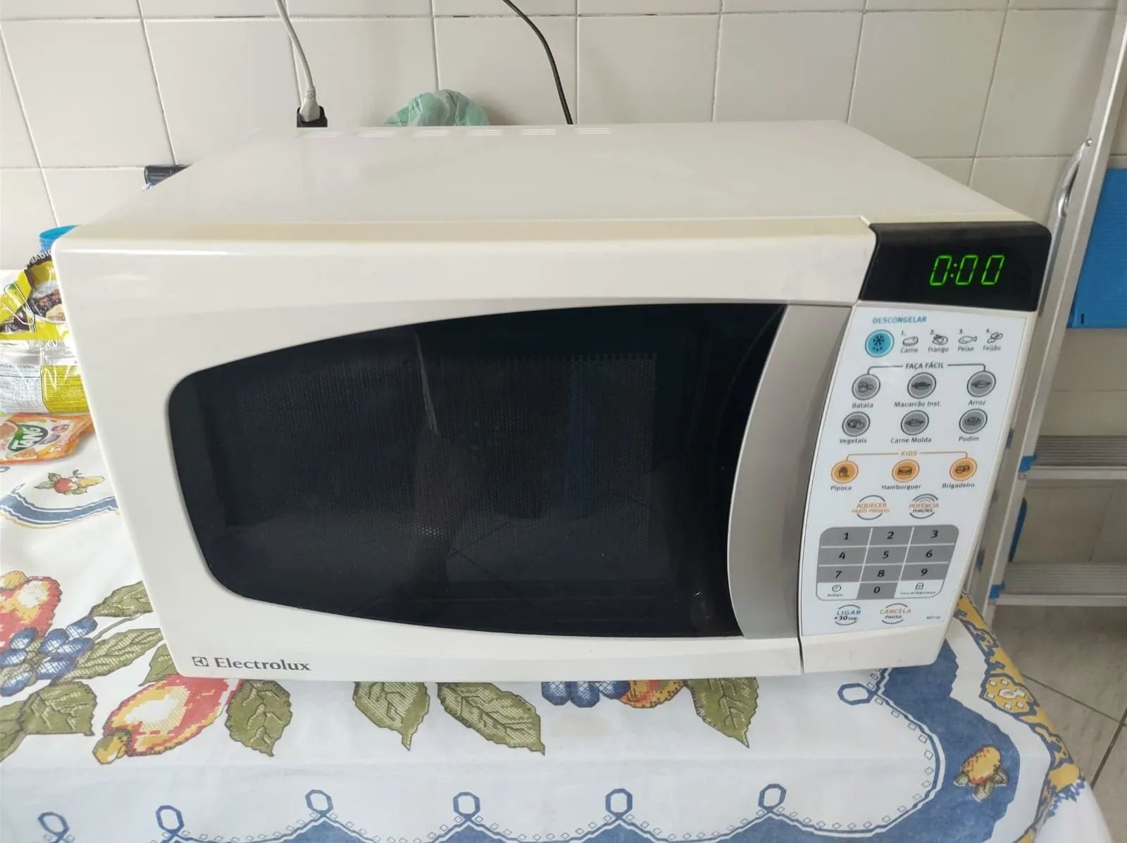 Micro-ondas Electrolux 18 Litros