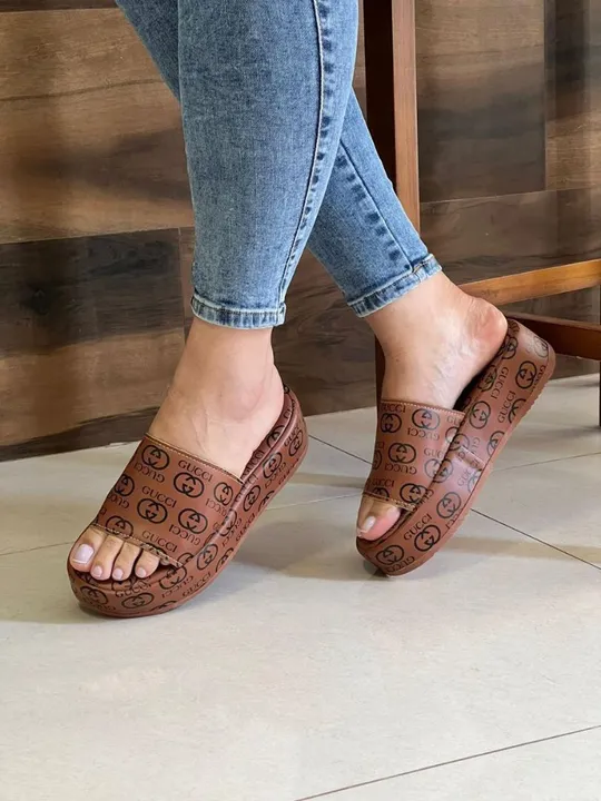 Plataforma media gucci