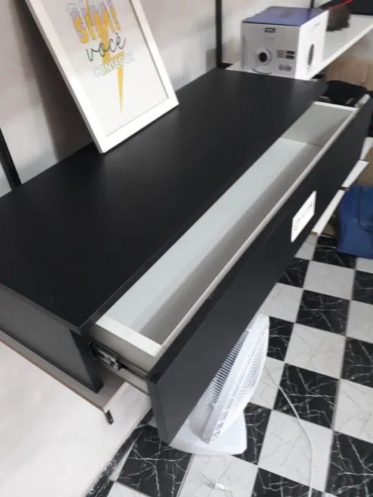 Bancada Suspensa Barbearia 