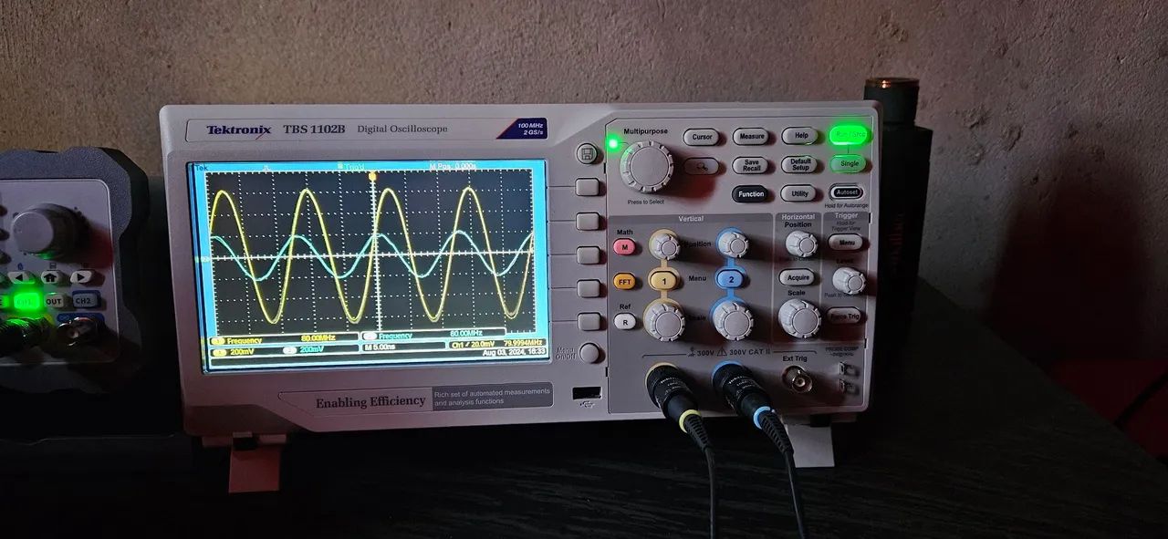 Osciloscópio Tektronix TBS-1102B 
