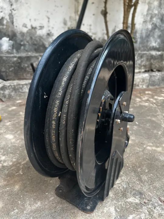 Carretel de mangueiras pneumático Retrátil. - Foto 2