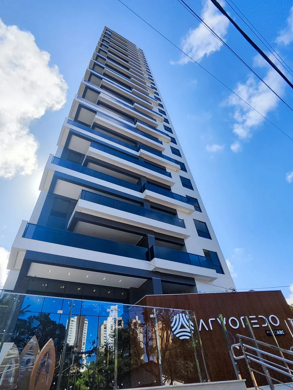 Arvoredo - Miramar - Andar baixo - 149m² - 03 suítes + DCE - 03 Vagas - Leste-Sul - Alto p