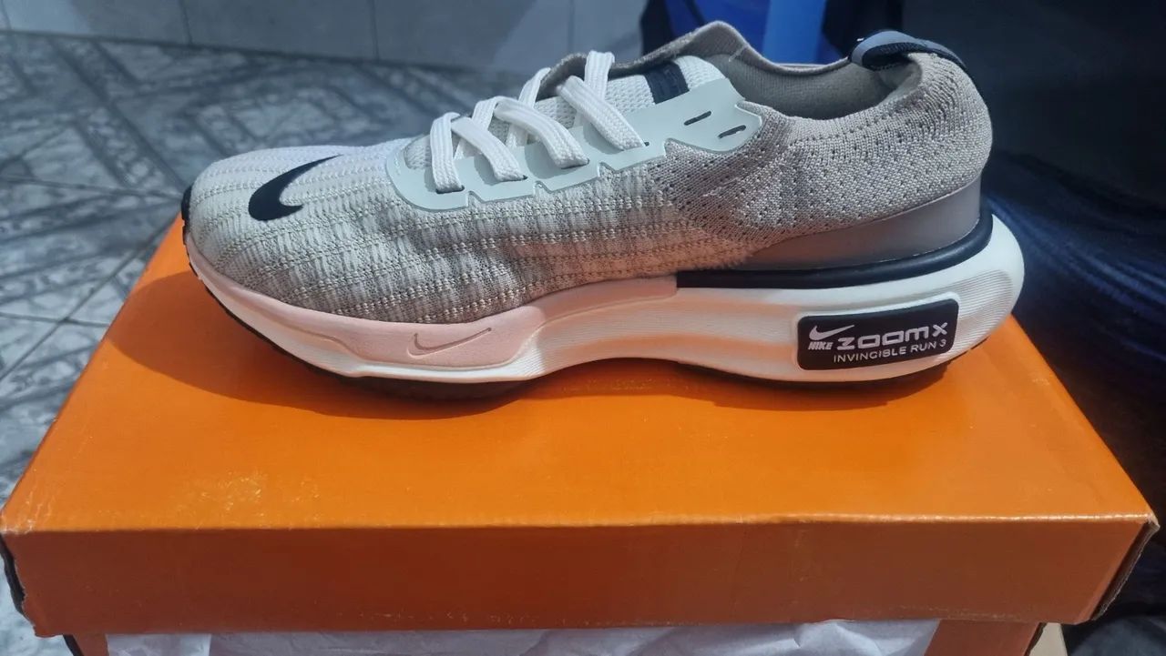 Tênis de corrida nike zoom x invincible run 3. Novo. 37 - Calçados