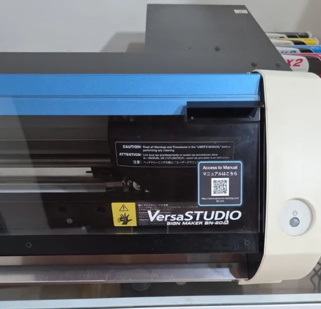 VersaSTUDIO BN-20A Impressora/cortadora jato de tinta de mesa - Foto 3