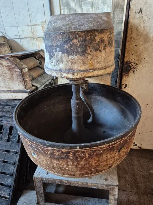 MAQUINÁRIOS, MESA INOX, BALCÕES E ESTUFA DE PADARIA, VALOR A PARTIR: 49,99 