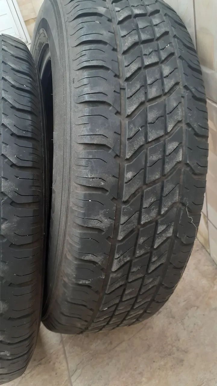 Pneus 225 65 R17 usados(o par) - Foto 3