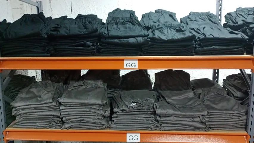 UNIFORMES PARA SUA EMPRESA OU PRESTAÇÃO DE SERVIÇO - Foto 2