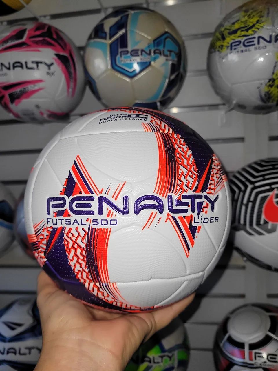 SUPER PROMOÇÃO BOLAS DE FUTSAL ORIGINAIS APENAS-R$99.00 AVISTA. 