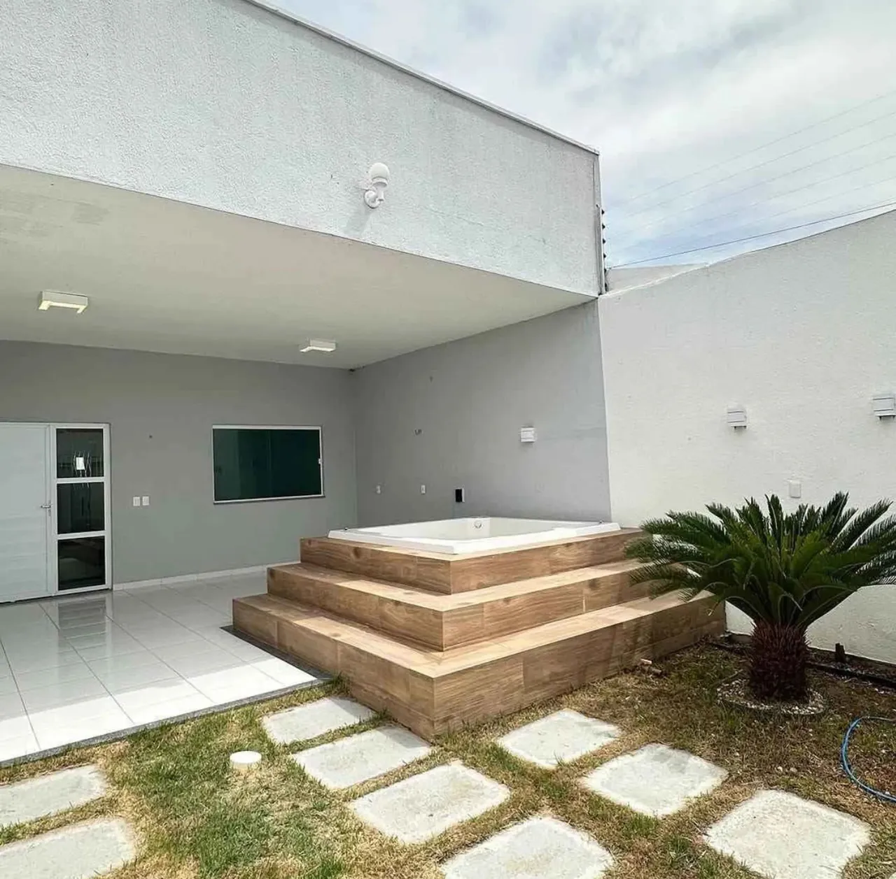 Imóvel para aluguel tem 150 metros quadrados com 3 quartos em Guará II - Brasília - DF