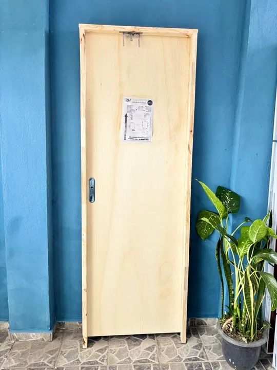 Porta de madeira 64330444258178120
