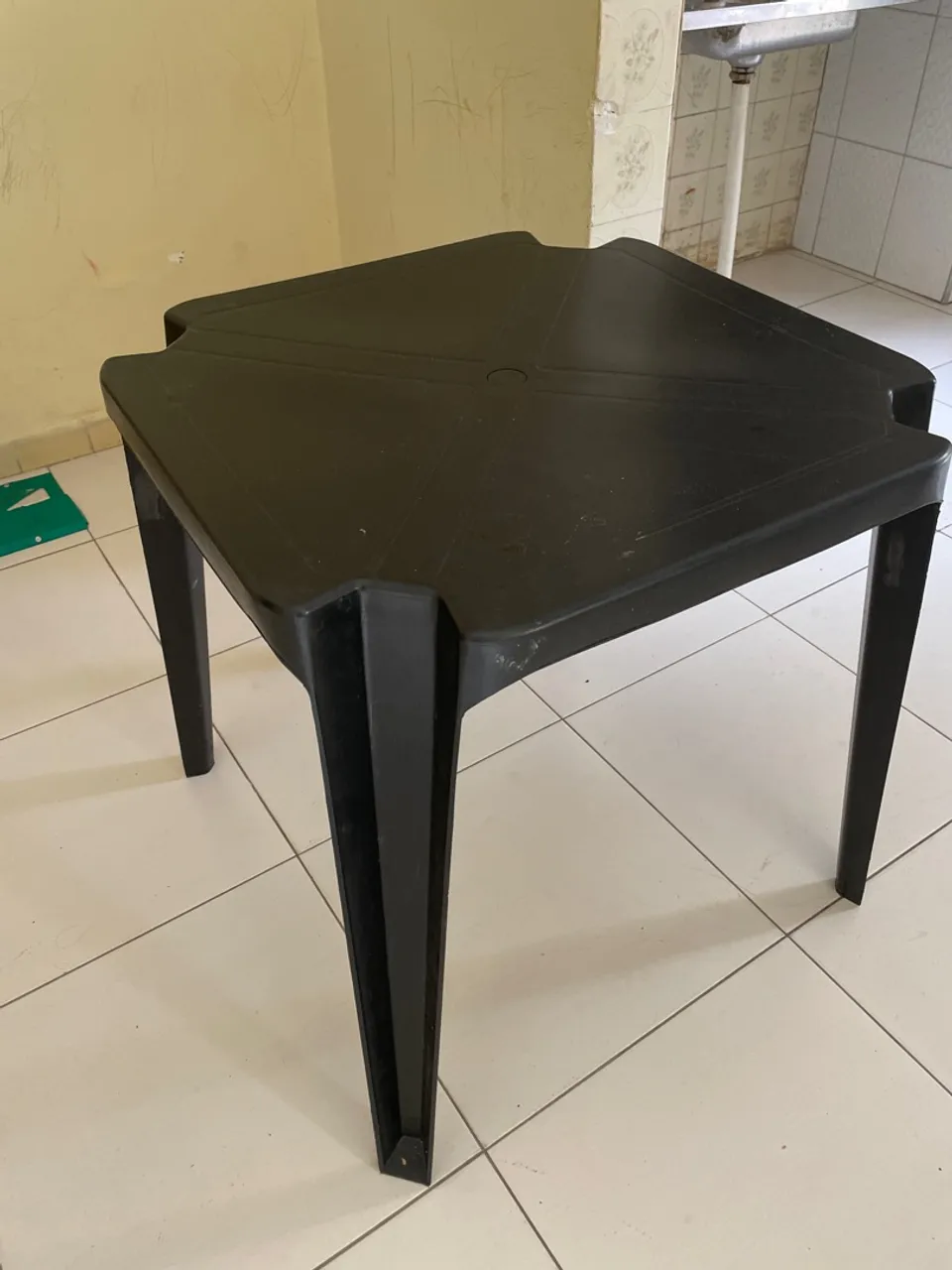 Mesa Plástica Preta
