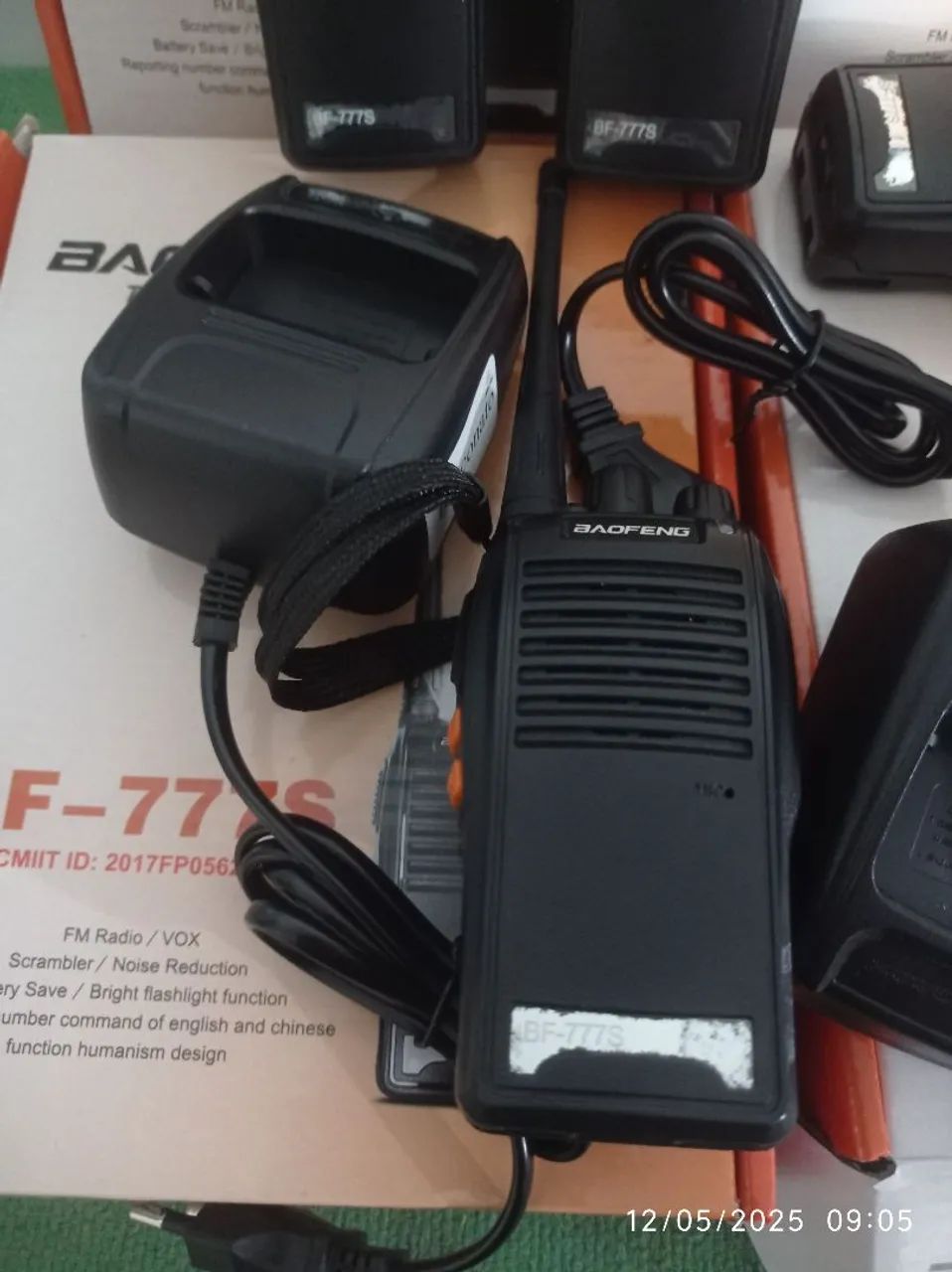 Walkie Talkie Baofeng F-77S